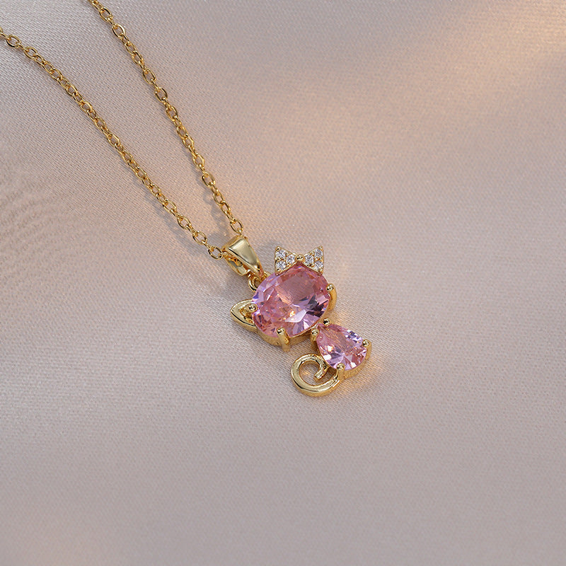 Niche Fashion elegant gold titanium steel necklace with pink diamond cat pendant