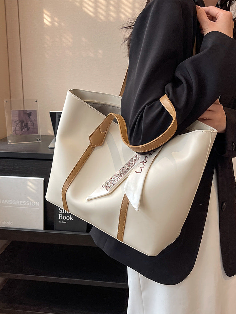 New and simple large capacity tote bag in white with brown handles, casual and versatile fashion shoulder crossbody bag